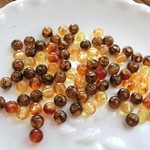 アンバーカラー樹脂ラウンド4mm 150P 