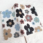 ラスト1枚 ≪再販≫ クレヨンフラワーのブックカバー(文庫本size)