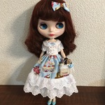 22センチドール ラブリーワンピース スイーツ柄 水色 バッグ&リボン付き