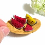夏だね！2色のすいか(ミニチュア粘土)