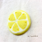 フレッシュレモンのブローチ