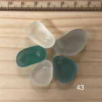 穴あき　天然シーグラス  43