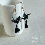 鶴とタッセルのピアス   黒《夜》