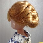 リカちゃん　浴衣　ネイビー・洋花模様（再）