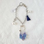 猫と紫陽花の シルバーバッグチャーム (ブルー)