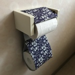 現品限り LIBERTY トイレットペーパー ホルダー カバー Capel
