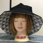 ★1点もの！まるっとゆるっと夏帽子 黒にグレー三角