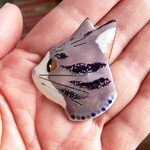 七宝焼・藤色のねこのよこがお