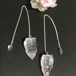 【穴無】ヒマラヤ水晶原石　ペンデュラム　1つ