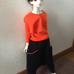 黒×オレンジのサルエルパンツ