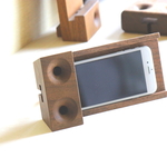 スマホスタンドスピーカー　P2  ウォールナット　角度調整スタンド付き