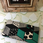 送料込み◆グリーン系キューブ柄◆スマート長財布