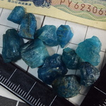 希少完全天然ブルーアパタイト結晶♪非人工調整完全天然燐灰石♪ノンホール♪洗浄済み♪01027