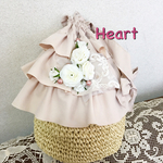 ピンクのフリルフリル、フラワー籠バッグ💖清楚でかわゆい😍😍からお嬢様みたく持って欲しいなっ❣️❣️デート。バッグ❤️