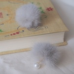 うさぎのしっぽピアス（グレー）