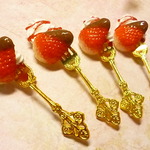 *限定再々販*チョコいちごと生クリームのカトラリーブローチ*