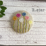 まるまるなお花たち 刺繍ブローチ（ナチュラル）