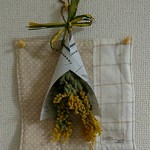 ミモザのミニスワッグ