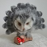 ★送料込み★羊毛フェルト製アフリカオオコノハズク(威嚇)