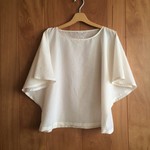 【訳ありセール】そでフレアのドルマン　アイボリー