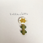 ○陶土○ ひょろり一輪の花ブローチ C