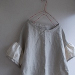 刺繡リネンパフ袖ブラウス