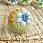 刺繍ブローチ✳︎バラ②