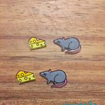 ネズミさんと 穴あきチーズのピアス