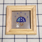 再販＊  傘とてるてる坊主の刺繍ミニ額＊