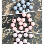    【約9mm 3色30個】ラバービーズ   両穴