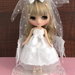 ミディブライスサイズ ウェデイングドレス ホワイトフラワー