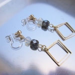 ☆再販×4☆揺れるダイヤフレームノンホール樹脂ピアス（イヤリング）