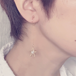 大特価❣️送料無料！パール入り立体星ピアス🌟