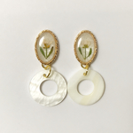 アリッサム＊シェルパーツピアス・イヤリング