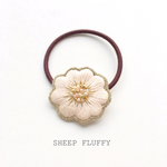 刺繍の花 (薄桜色)