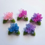 ゼリーのようなつまみ細工 ブローチ 紫陽花 C