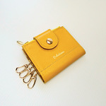 コンパクトなのにたっぷり収納キーケース　イエロー