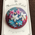 花刺繍 ブローチ