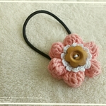 ＊送料込＊お花のヘアゴム＊編みぐるみ ピンク