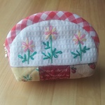 かわいいお花の刺繍パッチワークポーチ！(小)✨