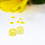 黄色いお花の丸ピアス/イヤリング