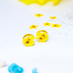 黄色いお花の丸ピアス／イヤリング