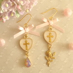 ♡ハートクロスのリボンピアス♡（ファイアオパール）