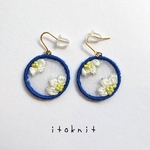 オーガンジー刺繍の耳飾り(blue)