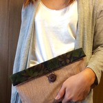 大人ボタニカル  花柄 リーフ柄  クラッチバッグ