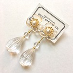 クリアフラワーのティアドロップピアス