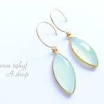 ✳︎再販✳︎クラシカルシーブルーカルセドニーピアス