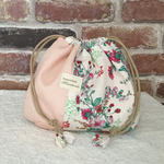 ふっくらかわいい巾着袋(花柄ピンク小)