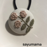 ☆刺繍☆くるみボタンのヘアゴム
