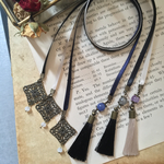 【栞】サテンリボンとタッセルのブックマーカー